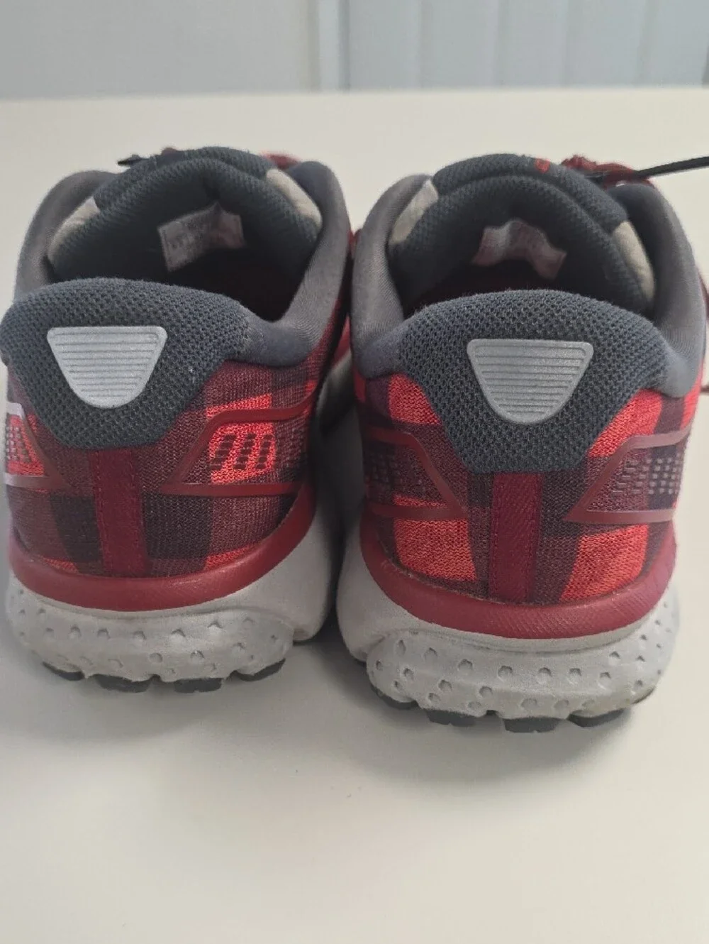 Brooks Red Buffalo Plaid with Gray Accents Womens 9.5